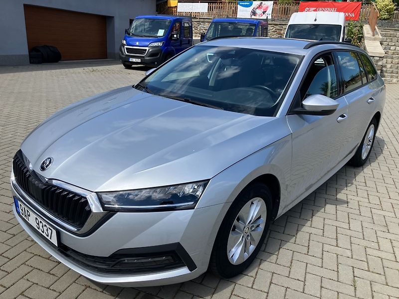Škoda Octavia (2023) 2.0TDI 110kW DSG 4X4 EL.TZ - fotka 10 z 33