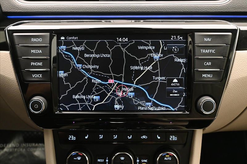 Škoda Superb 2,0 TDI 140 kW DSG L&K Záruka - fotka 20 z 32