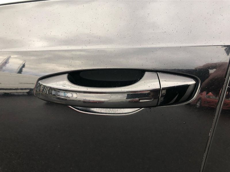 Škoda Octavia Combi 2,0 TDI DSG L&K 135 kW - fotka 27 z 30