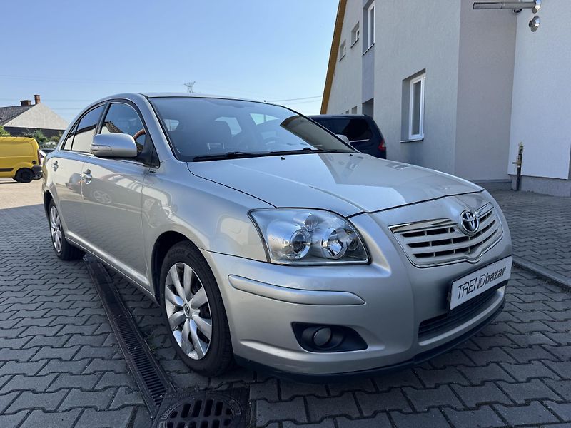 Toyota Avensis 2,0D-4D, ČR, 2.MAJ. - fotka 2 z 15