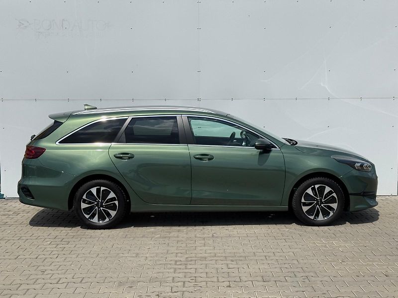 Kia Ceed 1.5 T-GDi 7DCT TOP - fotka 8 z 27