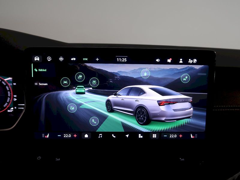 Škoda Octavia (2025) SPORTLINE 2.0TDI 110KW LED MAT - fotka 27 z 43