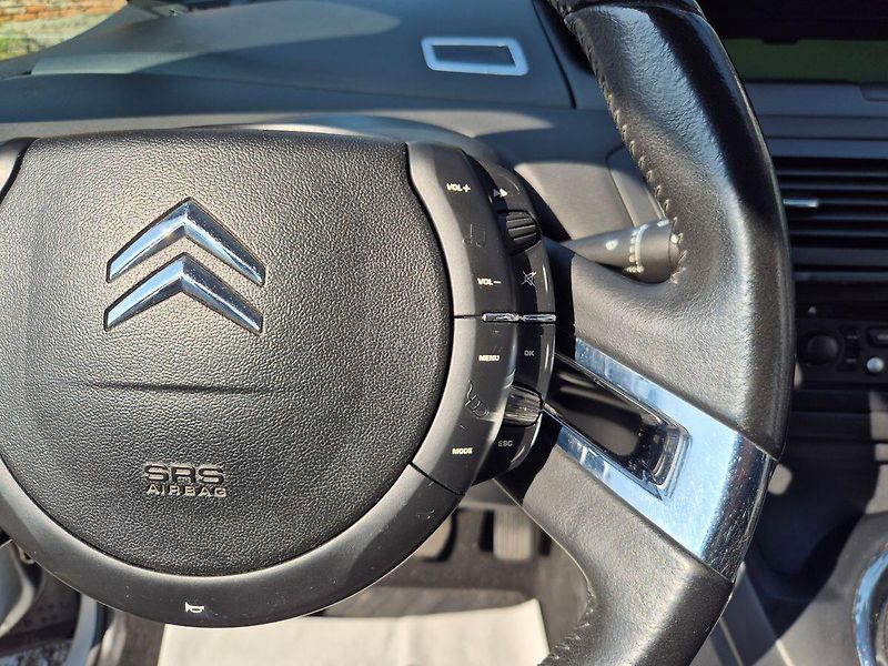 Citroën C4 Picasso 1.6HDi 80kW - Nová STK - fotka 15 z 26