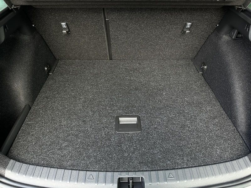 Škoda Scala 1.0TSi DSG 116PS LED V.Cockpit - fotka 43 z 46