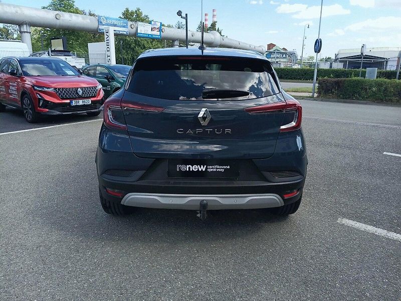 Renault Captur (2022) TCe 100 Zen - fotka 4 z 24