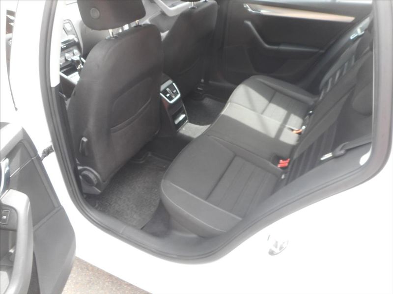 Škoda Octavia 1,6 TDi - fotka 20 z 22