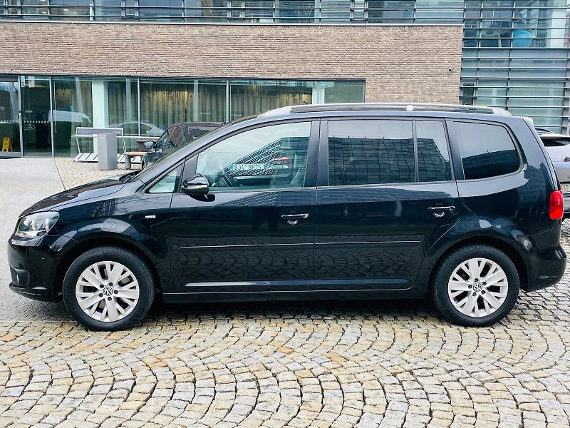 Volkswagen Touran 1.4TSI VÝHŘEV SERVISKA TAŽNÉ - fotka 20 z 46