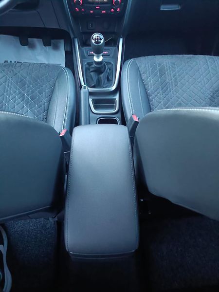 Suzuki Vitara 1.4/103kW, Elegance, 66 000KM! - fotka 23 z 42