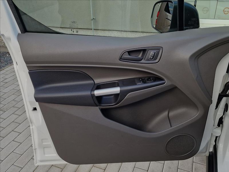 Ford Transit Connect 1.5 TDCI Trend L2,ČR,1.Maj. - fotka 29 z 48