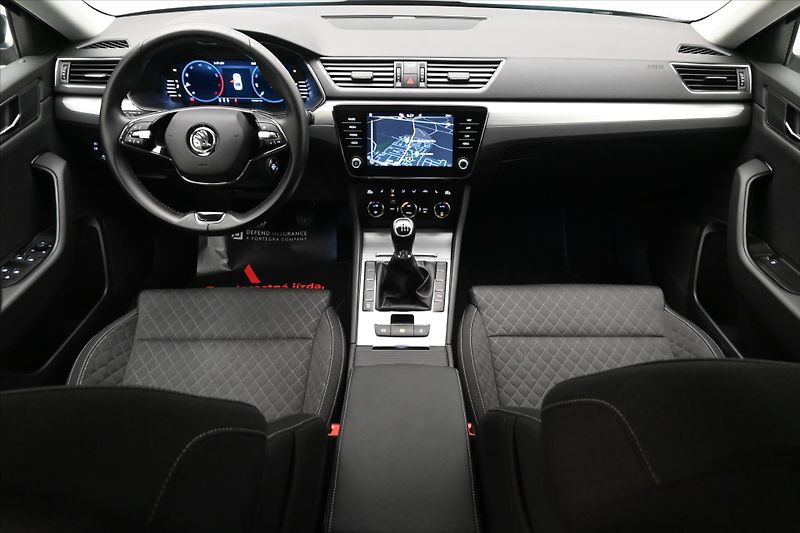 Škoda Superb 1,5 TSI 110 kW Ambition Záruka - fotka 15 z 30