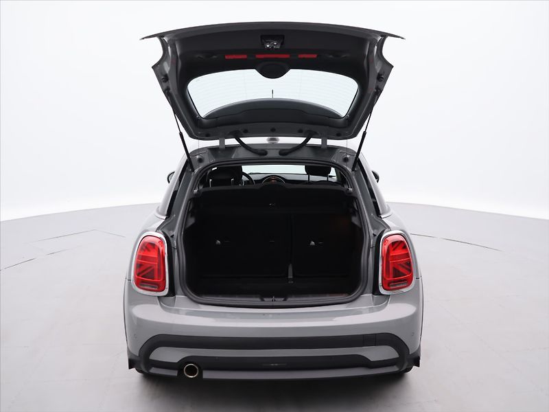 Mini Cooper 1,5 100kW CZ DPH Klima,Tempo - fotka 9 z 26