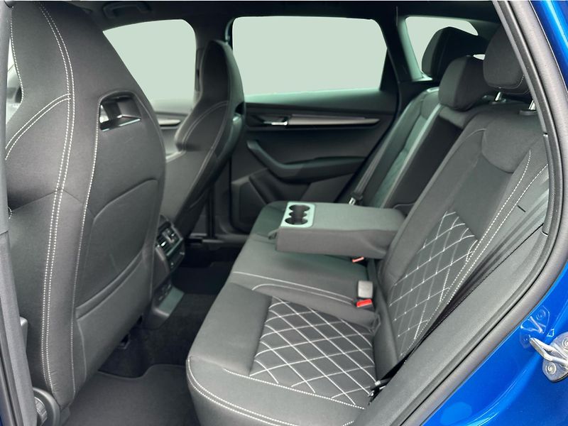 Škoda Karoq (2026) 1,5 TSI 110 kW 7-stup. automat - fotka 11 z 24