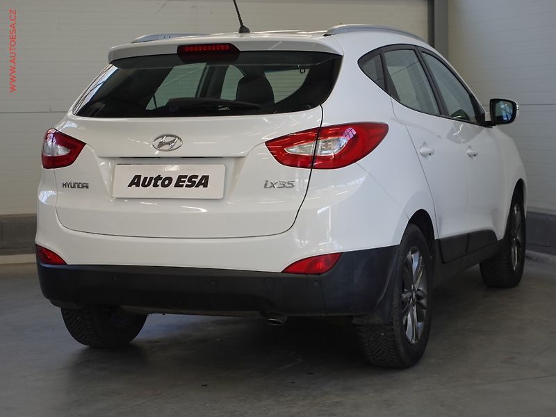 Hyundai ix35 (2015) 2.0 GDi, 2.maj,ČR, Trikolor - fotka 4 z 23
