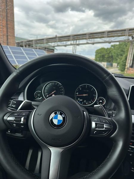 BMW X5 (2018) - fotka 6 z 13
