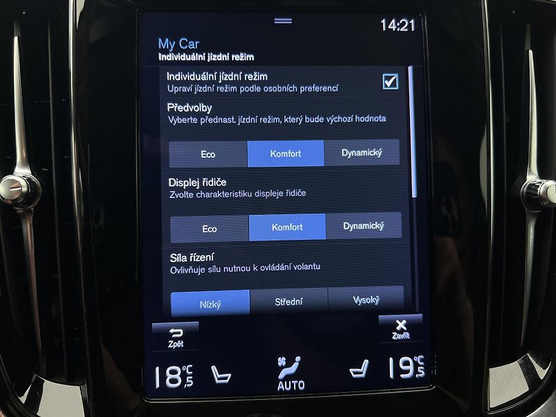 Volvo V60 CC B5 AWD PRO AUT - fotka 36 z 45