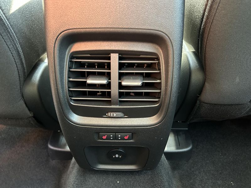 Ford Kuga Top Edition 2.5 PHEV 178kW - fotka 13 z 38