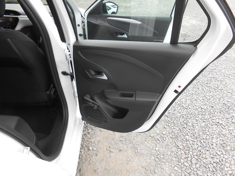 Opel Corsa 1.5TDCi,FULL LED,92TKm!!! - fotka 18 z 39