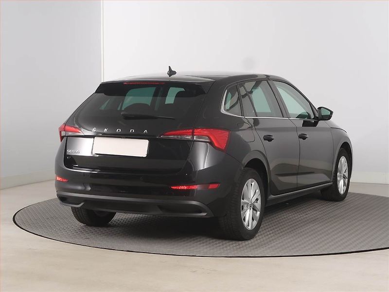 Škoda Scala (2023) 1.5 TSI, Automat, ČR,1.maj - fotka 5 z 16