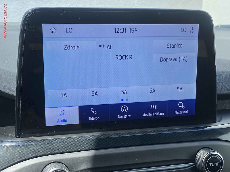 Ford Focus (2020) 1.0 EB, ST-Line, LED, navi - fotka 16 z 20
