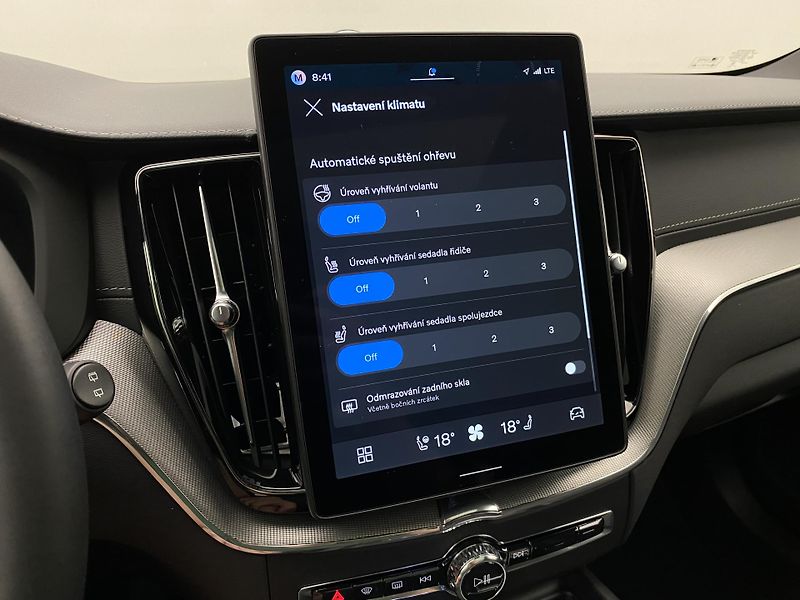 Volvo XC60 T8 AWD RECHARGE BLACK EDITION - fotka 45 z 61