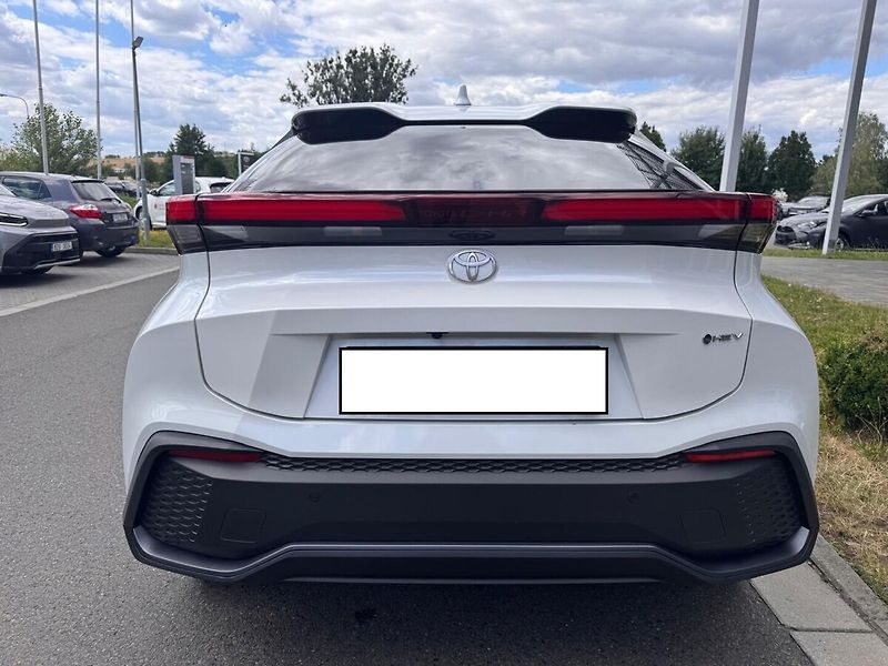 Toyota C-HR 1.8 Style - fotka 7 z 13