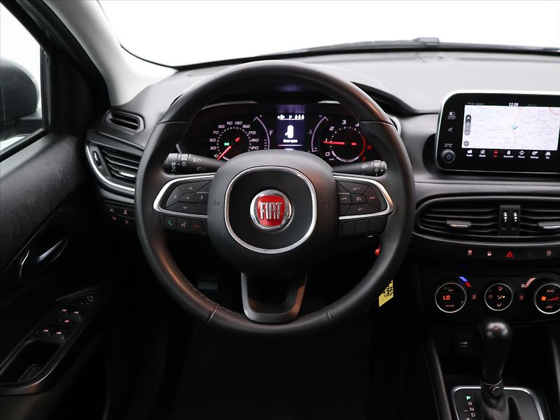 Fiat Tipo 1,6 MultJet 88kW Automat - fotka 14 z 24