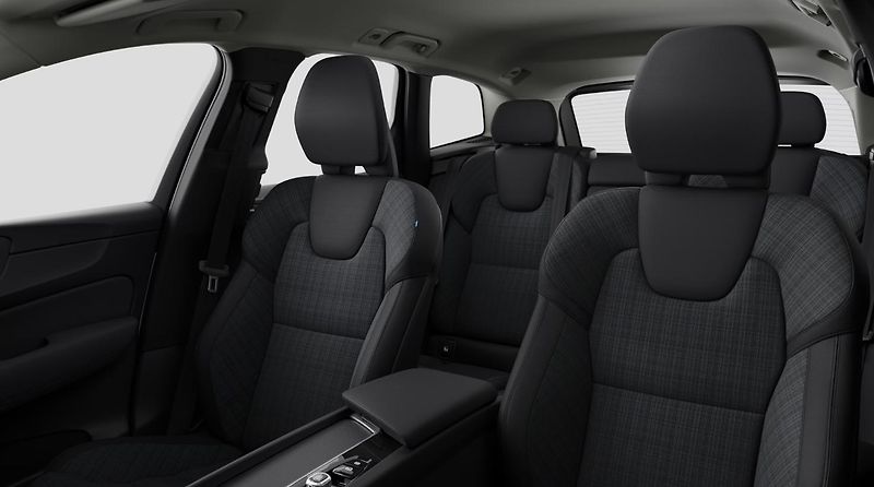 Volvo XC60 (2026) B5 AWD CORE AUT - fotka 3 z 19