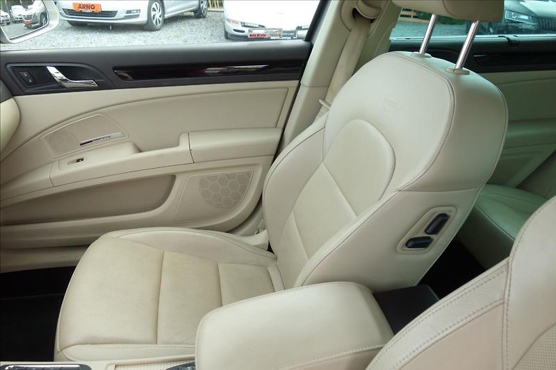 Škoda Superb 2,0 TDi 125KW, ČR, L&K, 4x4. - fotka 13 z 38