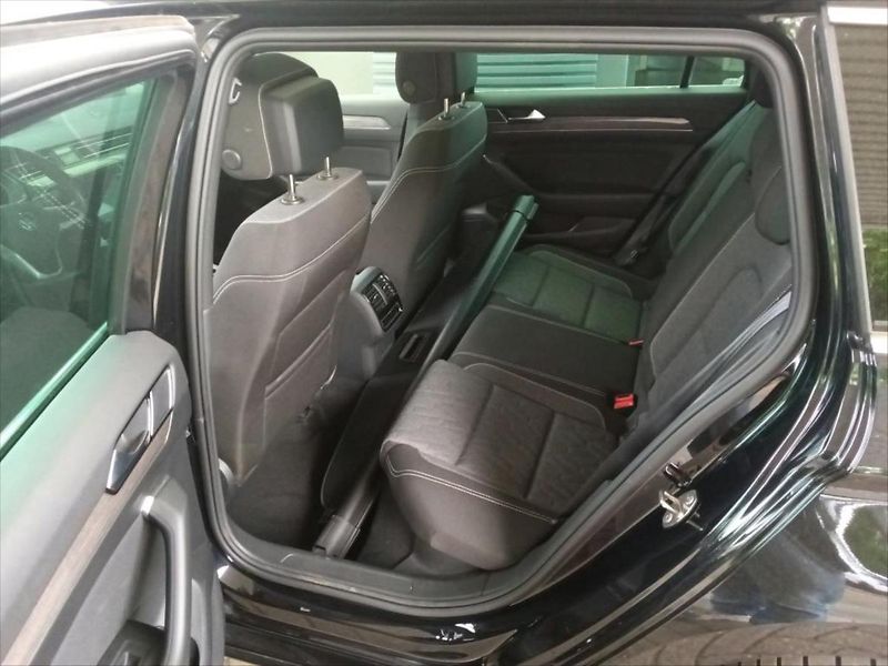 Volkswagen Passat 2,0 PANORAMA,WEBASTO,TAŽNÉ - fotka 6 z 9