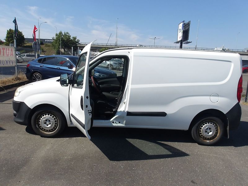 Fiat Dobló cargo 1,4i ČR 1.MAJ.! -21%DPH !!! - fotka 14 z 33