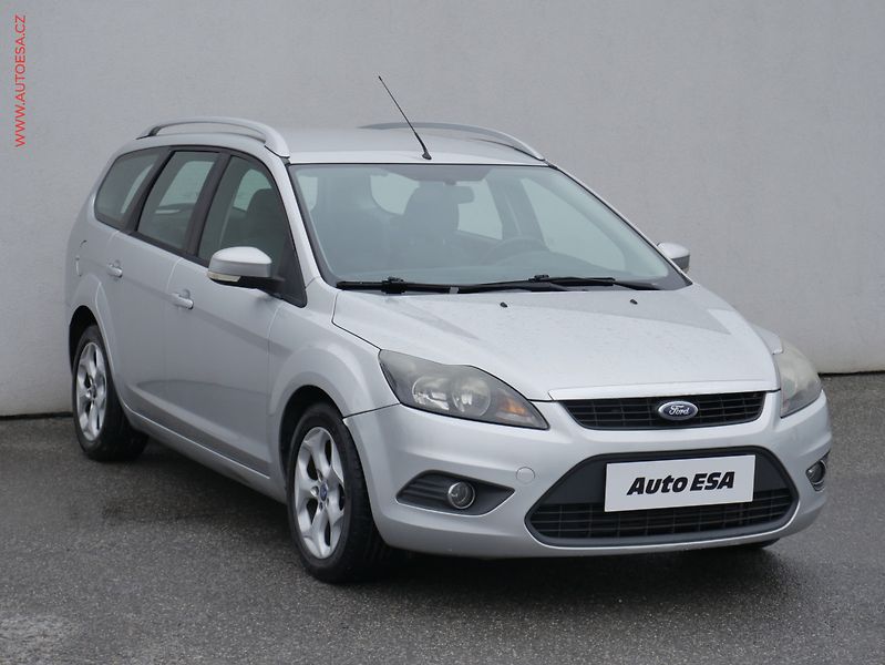 Ford Focus (2010) 1.6 TDCi, AC, tažné - fotografie inzerátu
