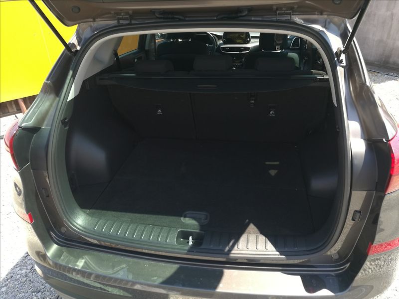 Hyundai Tucson 1,6 T-GDI 1.majitel Trikolor - fotka 20 z 23