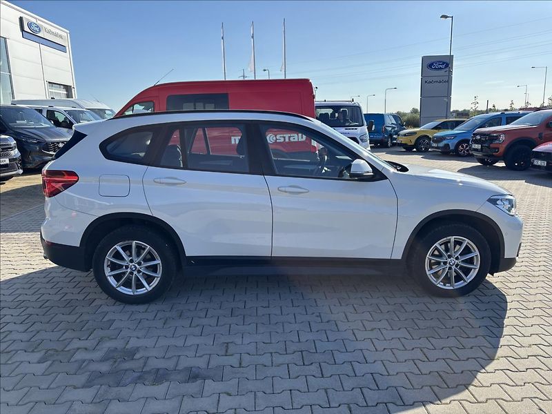BMW X1 2,0 xDrive 18d 110kW - fotka 6 z 43