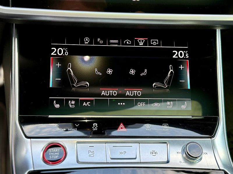 Audi RS 6 (2022) Avant TFSI 441 kW quattro - fotka 37 z 53