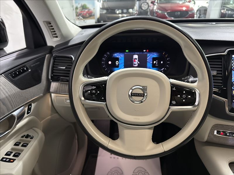 Volvo XC90 2,0   B5 POLESTAR HARMAN 360 - fotka 26 z 40