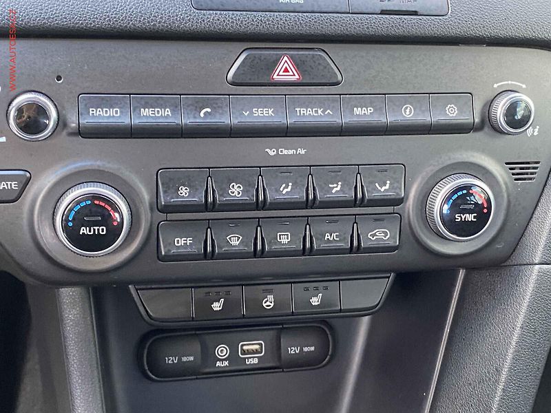 Kia Sportage (2017) 1.7 CRDi, 2.maj,ČR, Navi - fotka 14 z 16