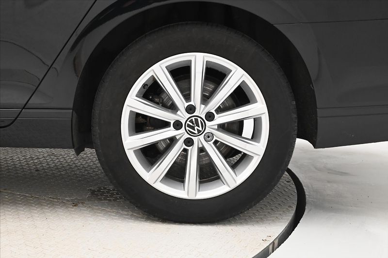 Volkswagen Passat 2,0 TDI 110 KW Business Záruka - fotka 31 z 31