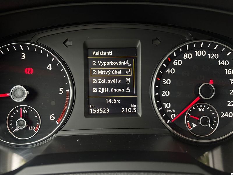 Volkswagen Sharan 2.0TDi/135kW/2017/DSG/Highline - fotka 33 z 54