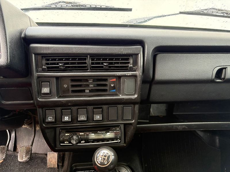Lada Niva (2009) 1.7, 60kW, 4x4, Tažné - fotka 9 z 12