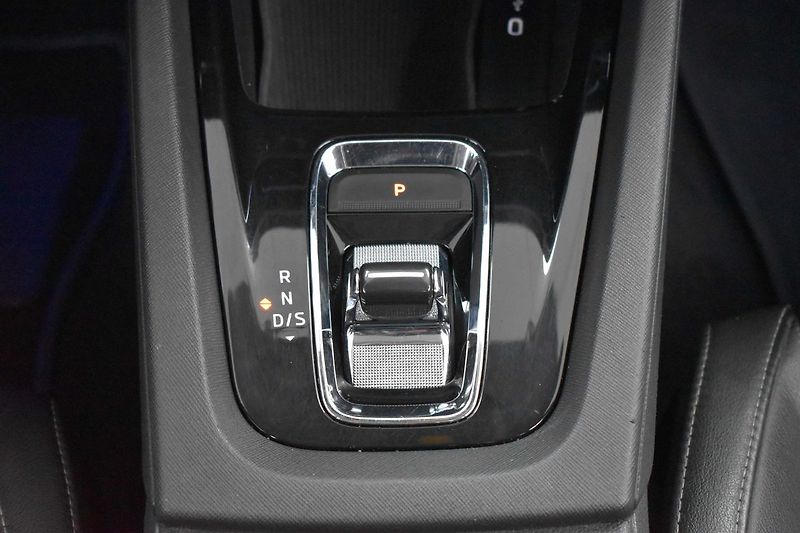 Škoda Octavia 1.5 G-TEC*KAMERA*ACC*DSG*DPH* - fotka 25 z 43