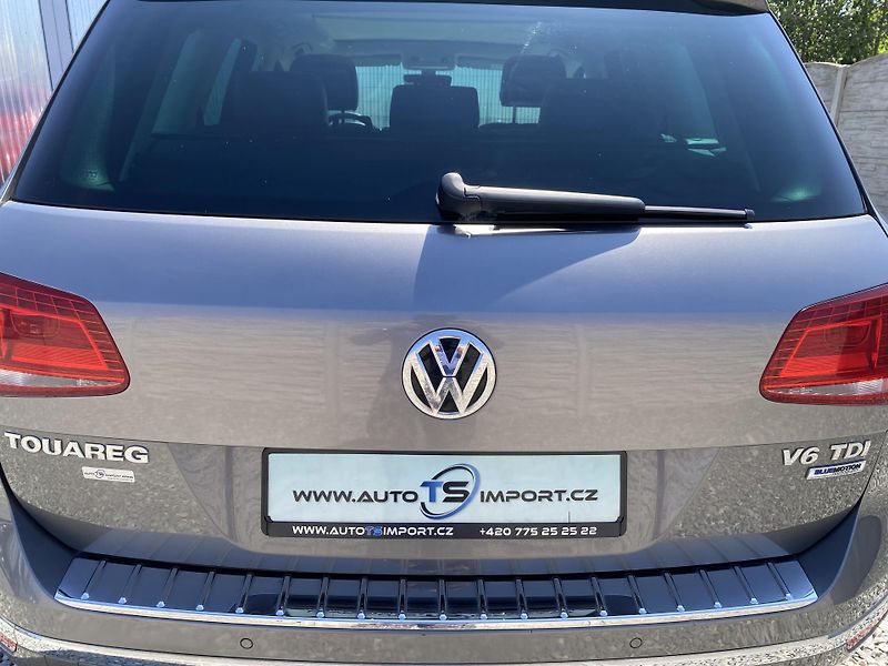 Volkswagen Touareg 3.0TDi 4x4 FL 2017 ELEGANCE 1A - fotka 42 z 176
