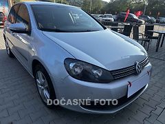 Volkswagen Golf (2009) 1.6i, AT, AC, STK3/28 - fotografie inzerátu