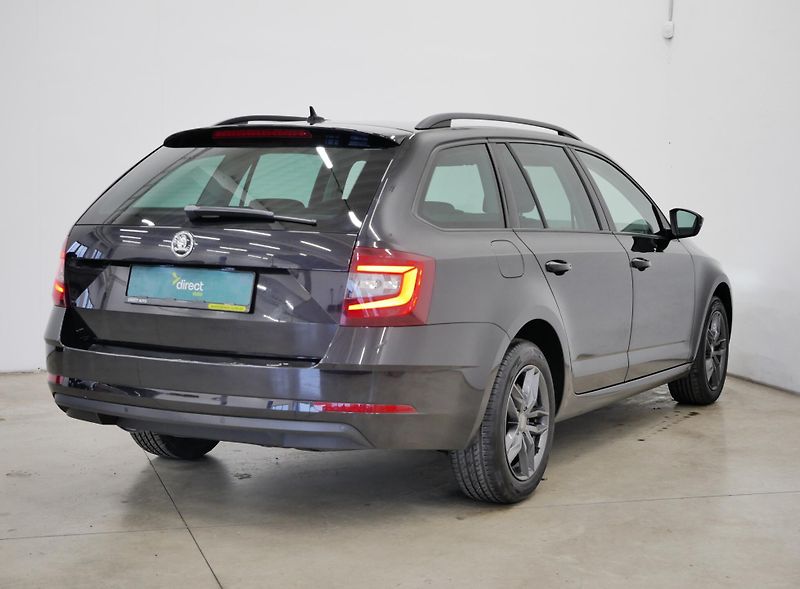 Škoda Octavia - fotka 2 z 23