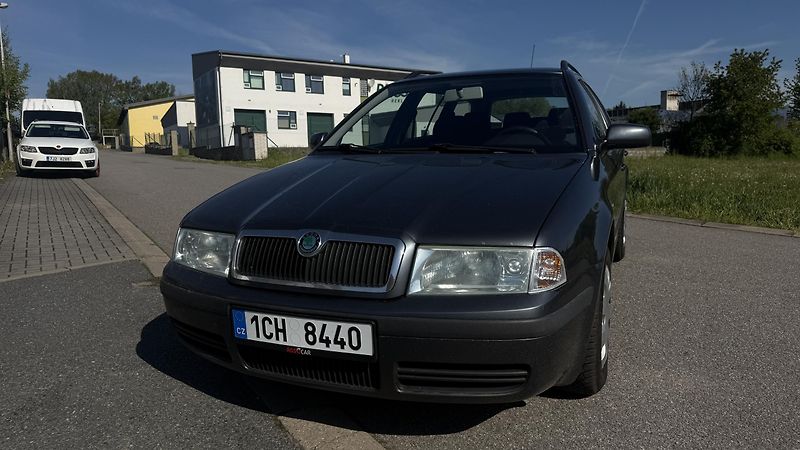 Škoda Octavia (2008) 1.9TDI  - fotka 2 z 22