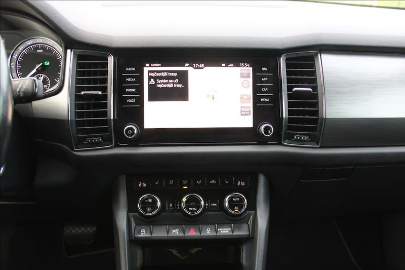 Škoda Kodiaq 2,0 TDi  WEBASTO, DSG, 4 x 4 - fotka 24 z 37