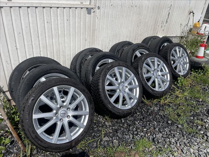 Subaru Levorg 1,6 GT-S 125kw 4x4 Aut. Kůže G - fotka 34 z 41
