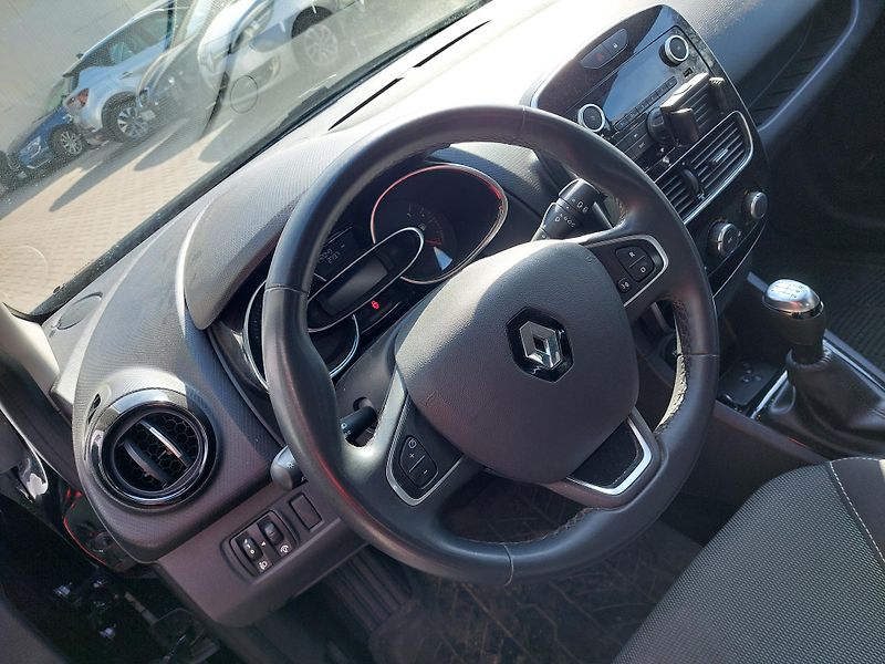 Renault Clio (2020) IV. Intens - fotka 8 z 25