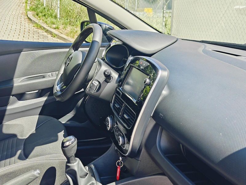 Renault Clio (2017) 0,9 TCe 66kW Limited Grandtour - fotka 19 z 38