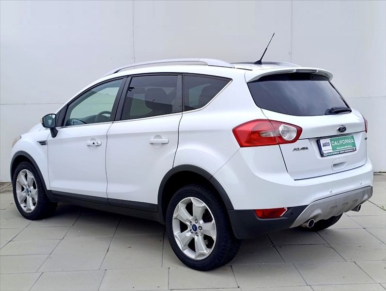 Ford Kuga 2,0 TDCi 4x4 NAVI KŮŽE KAMERA - fotka 11 z 25