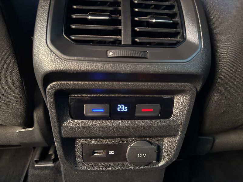 Volkswagen Tiguan 2.0TDi 110kW DSG LED - fotka 21 z 25
